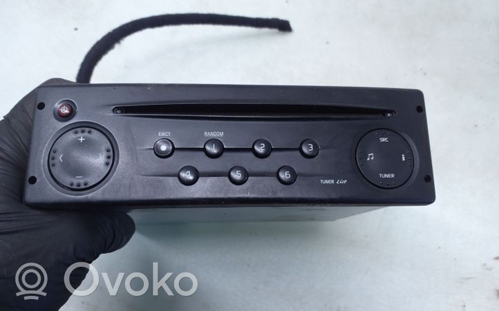 Renault Kangoo I Radio/CD/DVD/GPS-pääyksikkö 7700433948