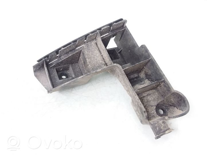 Volvo V70 Soporte de montaje del parachoques trasero 30678650