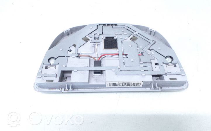 Mercedes-Benz S W220 Illuminazione sedili posteriori A2208200301