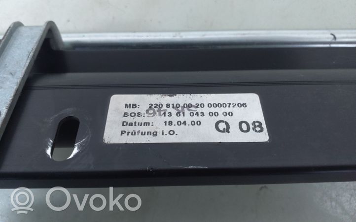 Mercedes-Benz S W220 Elektrinė lango užuolaidėlė 2208100020