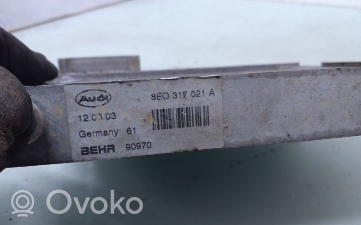 Audi A4 S4 B6 8E 8H Refroidisseur d'huile de boîte de vitesses 8E0317021A