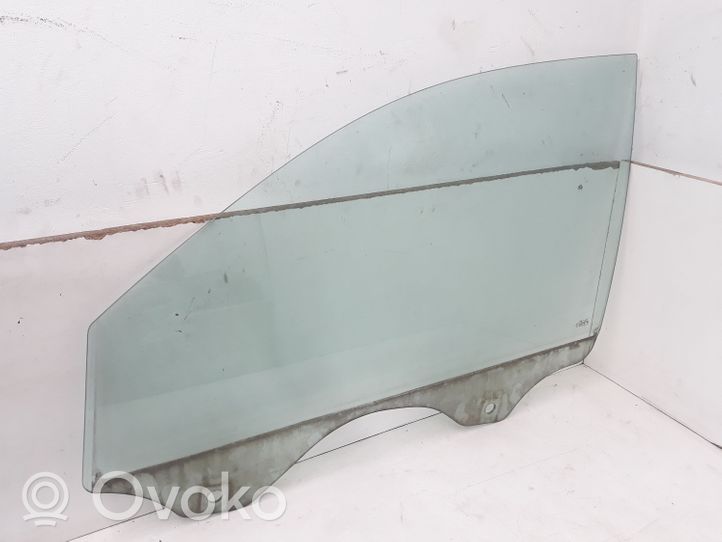 Volkswagen Touareg I Front door window glass four-door AS2