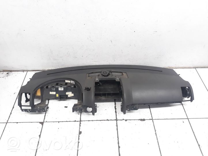 Volkswagen Touareg I Tableau de bord 7L6857076