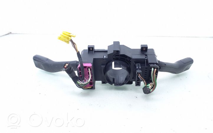 Seat Toledo II (1M) Leva/interruttore dell’indicatore di direzione e tergicristallo 8L0953513G