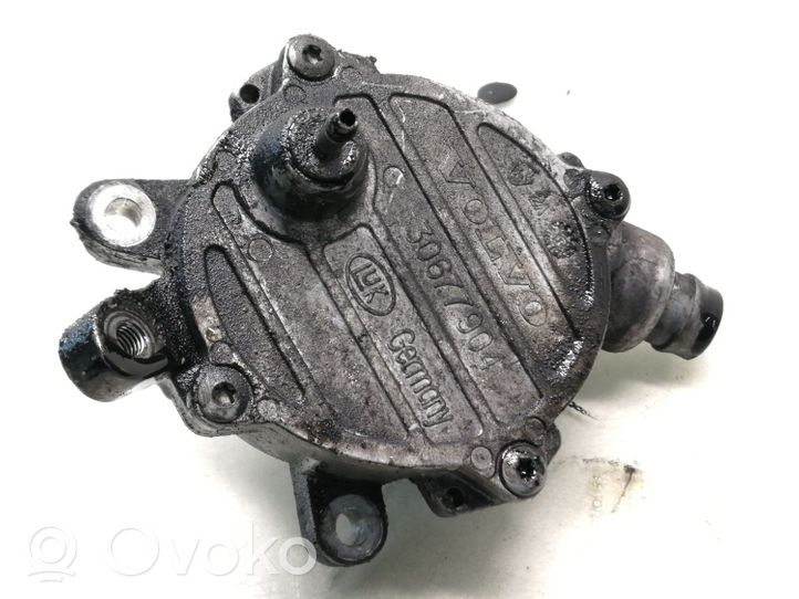 Volvo V70 Alipainepumppu 30677904