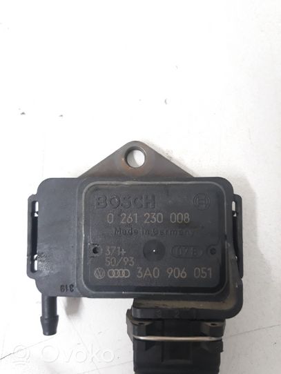 Volkswagen PASSAT B4 Luftdrucksensor 0261230008