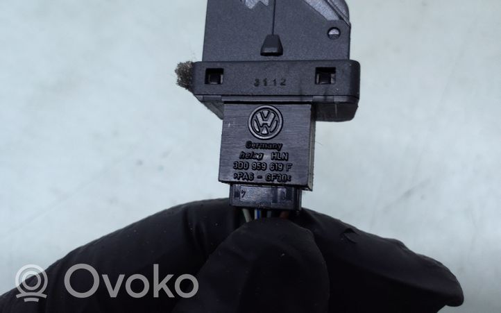 Volkswagen Phaeton Przycisk / Przełącznik ogrzewania szyby przedniej / czołowej 3D0959619F