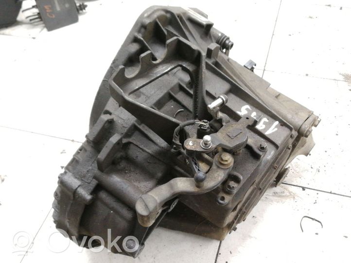 Mercedes-Benz Vaneo W414 Manual 5 speed gearbox 716513