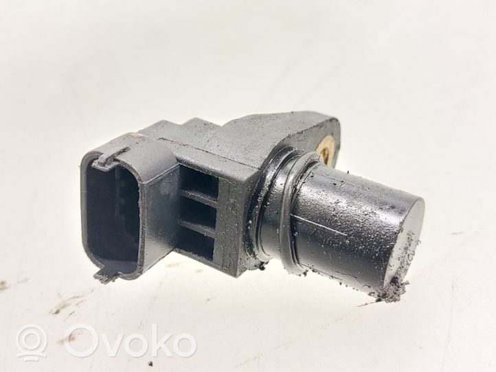 Mercedes-Benz Vaneo W414 Camshaft position sensor 253825