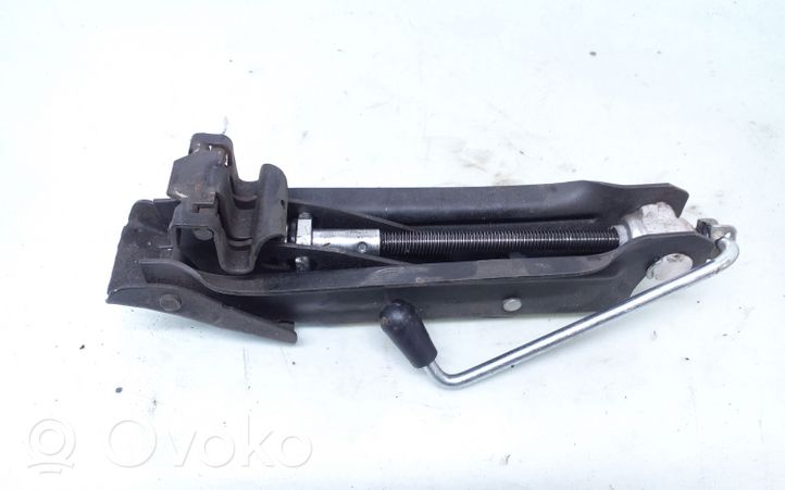 Volkswagen Golf V Cric di sollevamento 1K0011031C