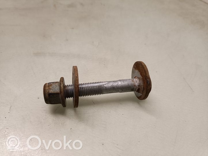 Volkswagen PASSAT B6 Rear suspension camber bolt 