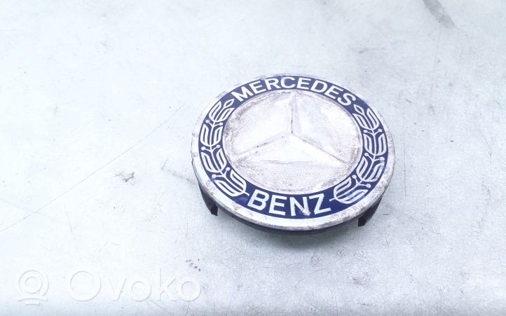 Mercedes-Benz CLS C218 X218 Radnabendeckel Felgendeckel original A1714000025