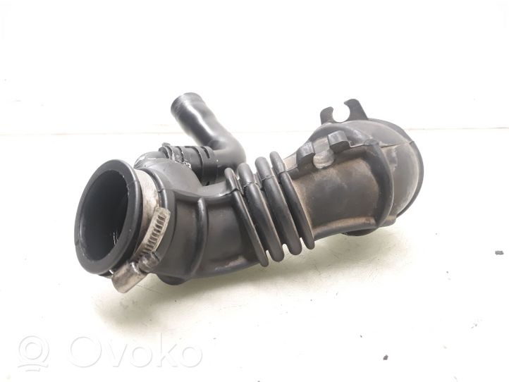 Opel Vectra B Turbo air intake inlet pipe/hose 0094083