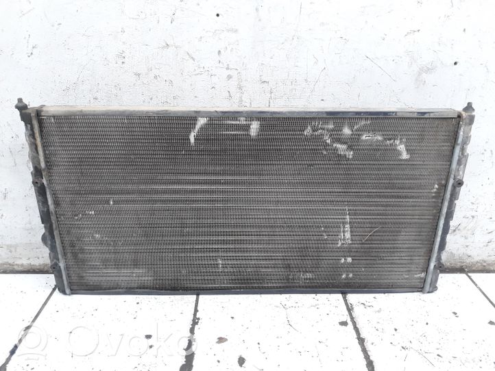 Volkswagen PASSAT B4 Radiateur de refroidissement 