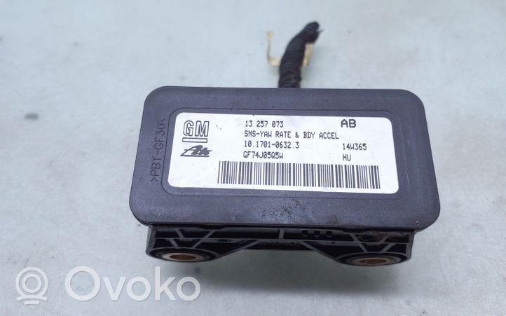 Opel Zafira B Capteur de vitesse de lacet d'accélération ESP 13257073