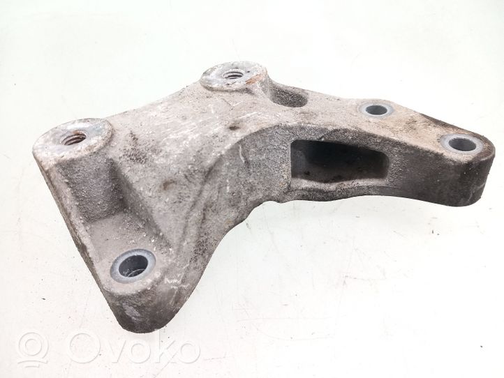 Opel Corsa D Gearbox mounting bracket 13185906