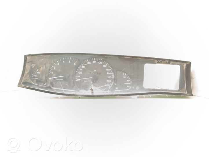 Opel Omega B1 Speedometer (instrument cluster) 88481651