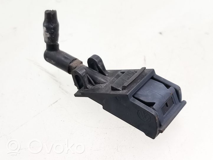 Seat Ibiza III (6L) Ugello a spruzzo lavavetri per parabrezza 6E0955986B