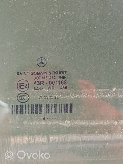 Mercedes-Benz CLS C219 Vetro del finestrino della portiera posteriore AS2