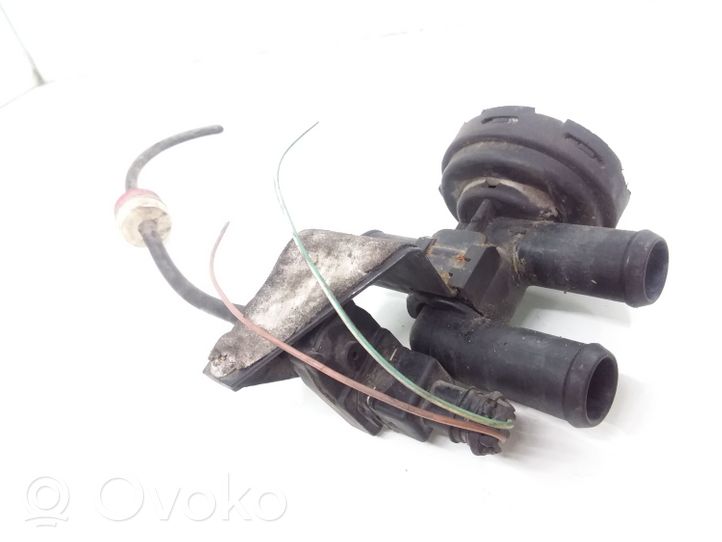 Saab 9-5 Zawór sterujący płynu chłodzącego 90566947