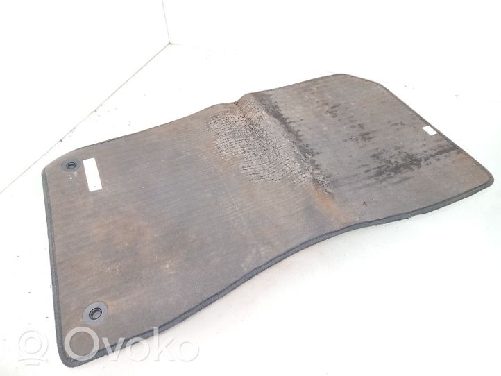 Mercedes-Benz E W211 Tapis de sol avant 036205