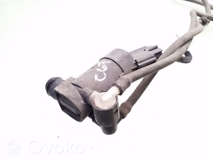 Ford S-MAX Windscreen/windshield washer pump 