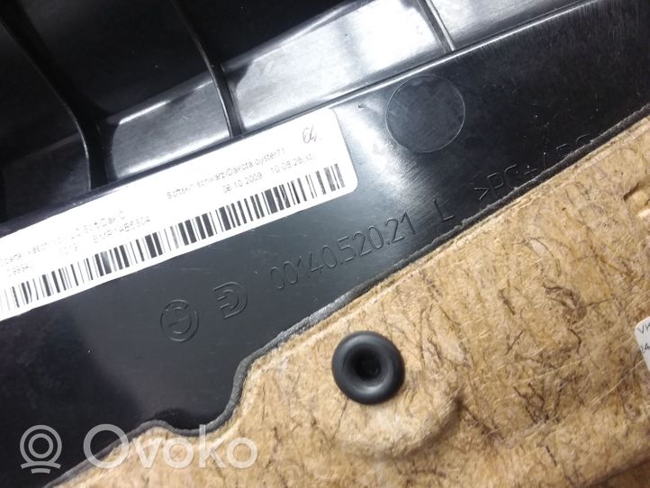 BMW 7 F01 F02 F03 F04 Rivestimento del pannello della portiera anteriore 0014052021