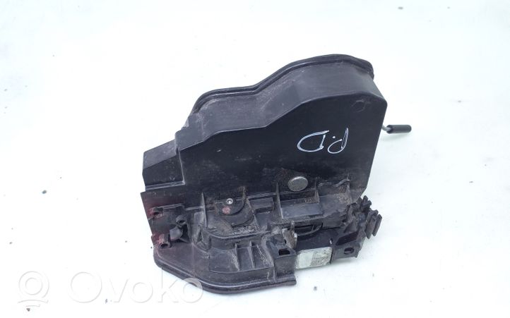 BMW 1 F20 F21 Zamek drzwi przednich 7229458