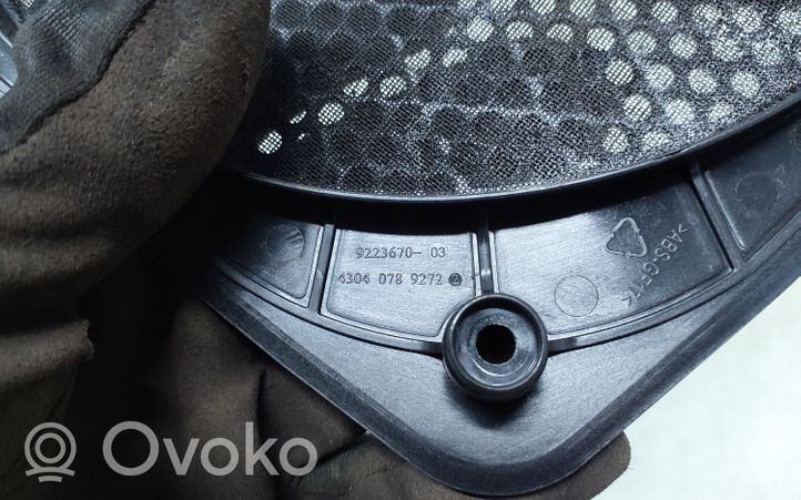 BMW 1 F20 F21 Сабвуферная решетка 9223670