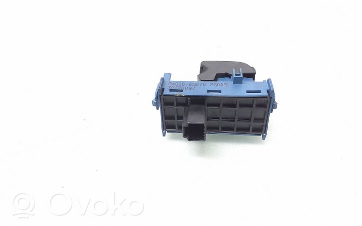 Toyota Avensis T270 Electric window control switch 8481005070