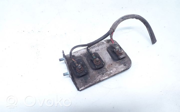 Audi A6 S6 C5 4B Coolant fan relay 8D0959493A