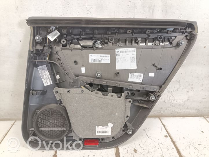 Volkswagen PASSAT B7 Apmušimas galinių durų (obšifke) 3AF867211