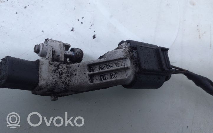 Volkswagen PASSAT B7 Czujnik położenia wału korbowego 03C906433E