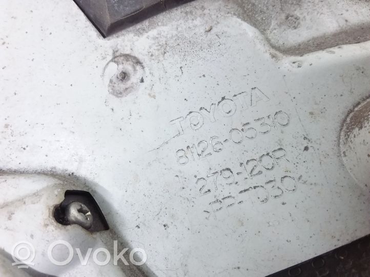 Toyota Avensis T270 Lampa przednia 8112605310