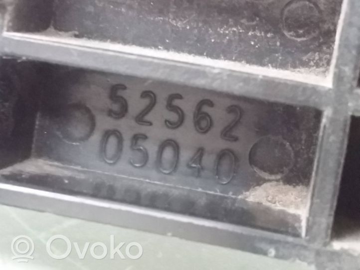 Toyota Avensis T270 Takapuskurin kannake 5256205040