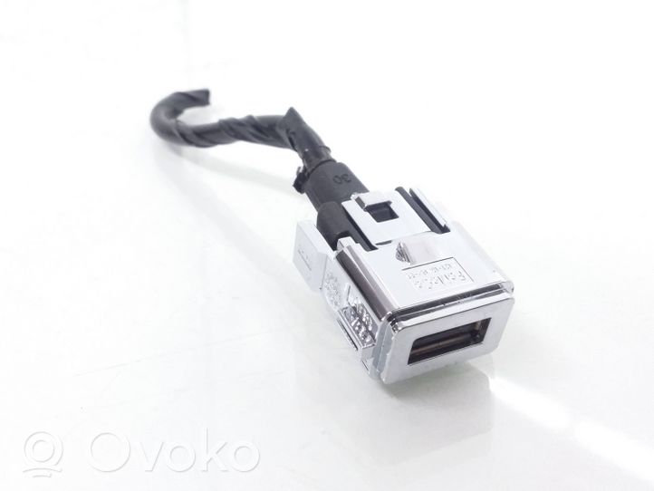 Ford Ecosport USB-pistokeliitin Am2t19a164bb