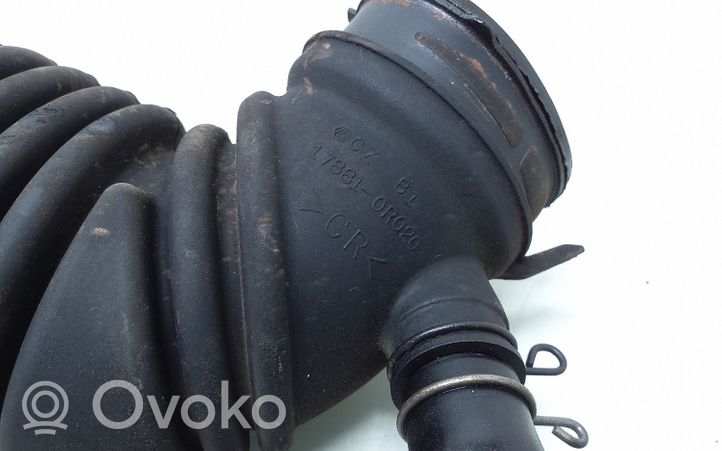 Toyota Avensis T270 Turbo air intake inlet pipe/hose 178810R020