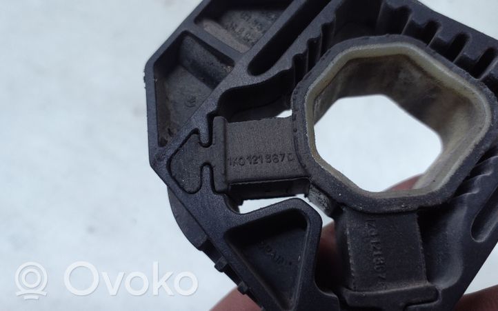 Volkswagen Touran I Staffa di montaggio del radiatore 1K0121867D