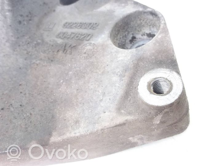 Opel Signum Variklio tvirtinimo kronšteinas 9226302