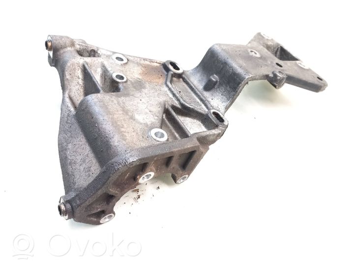 Volvo V70 Support de générateur / alternateur 30731516