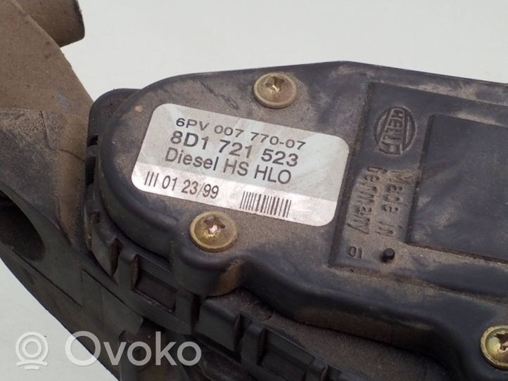 Volkswagen PASSAT B5 Accelerator throttle pedal 8d1721523