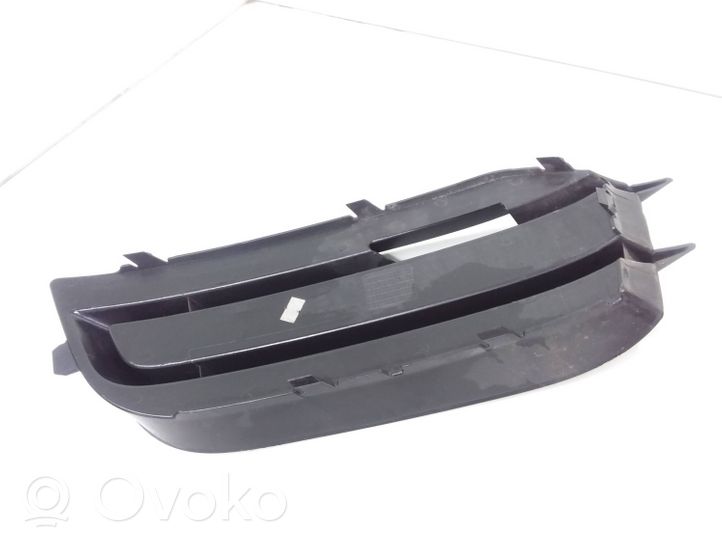 Audi A1 Front bumper lower grill 8X0807682