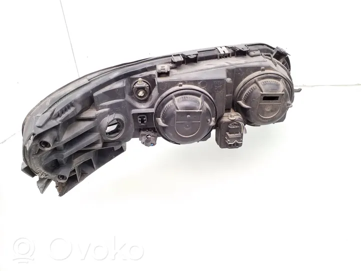 Volvo S60 Phare frontale 8693581