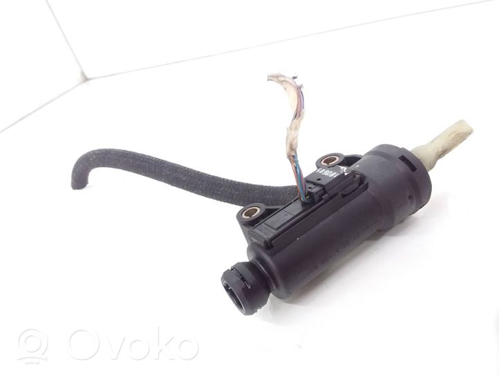 BMW 1 E81 E87 Główny cylinder sprzęgła 6758822