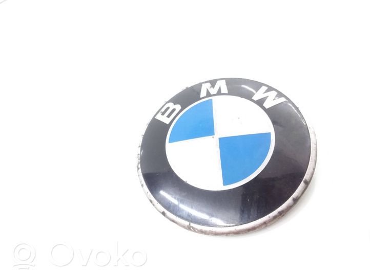 BMW 5 E60 E61 Gamintojo ženkliukas/ modelio raidės 8132375
