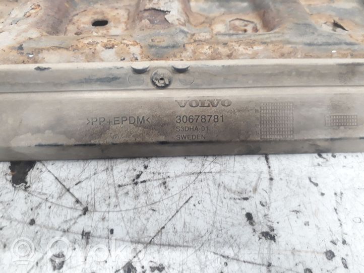 Volvo S80 Panel mocowanie chłodnicy / dół 30678781