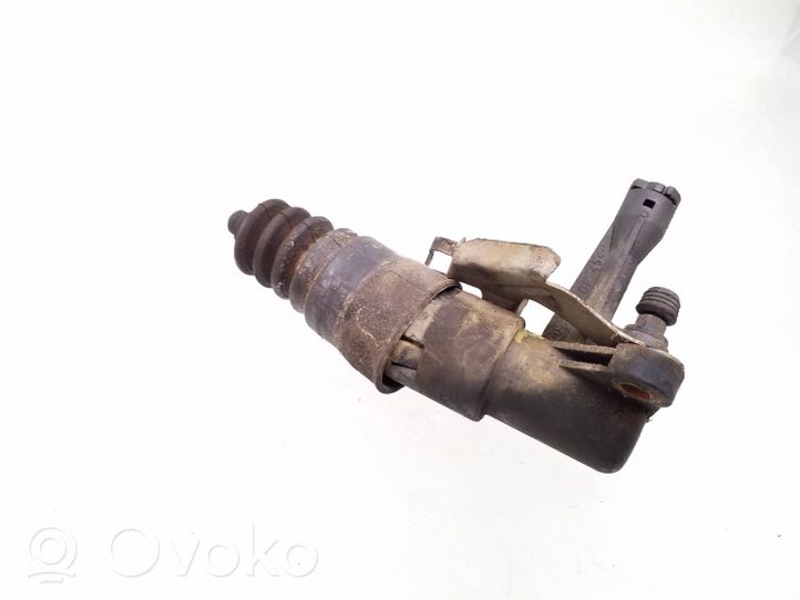 Volkswagen PASSAT B5 Pagrindinis sankabos cilindriukas 8e0721257a