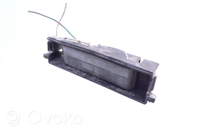 Toyota RAV 4 (XA30) Lampa oświetlenia tylnej tablicy rejestracyjnej A045053