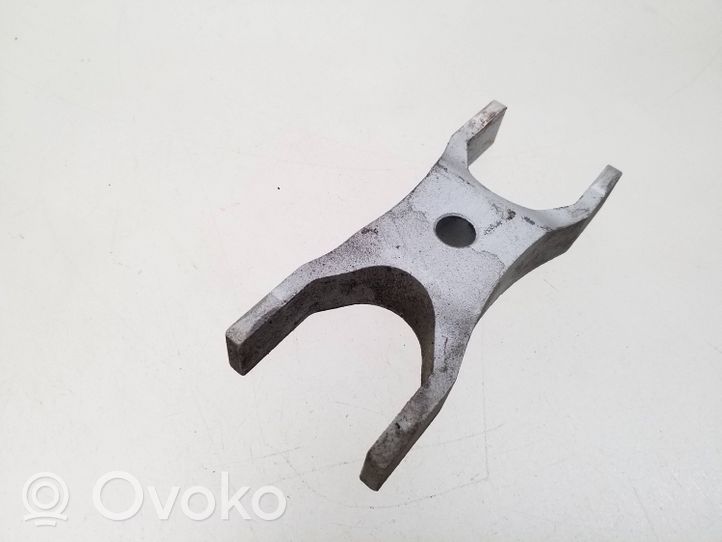 Audi A4 S4 B9 Fuel Injector clamp holder 04l216a