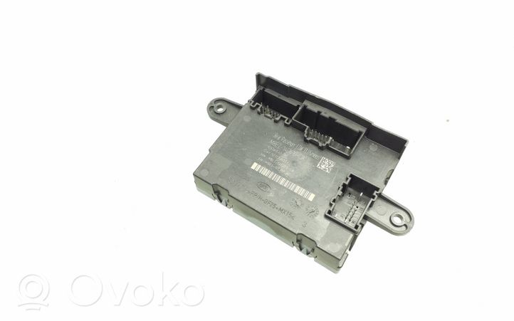 Land Rover Defender Oven ohjainlaite/moduuli M8E214D619CA